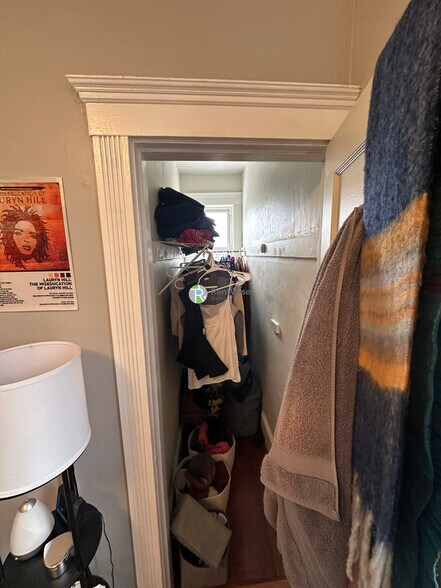 Building Photo - 87 Gardner St