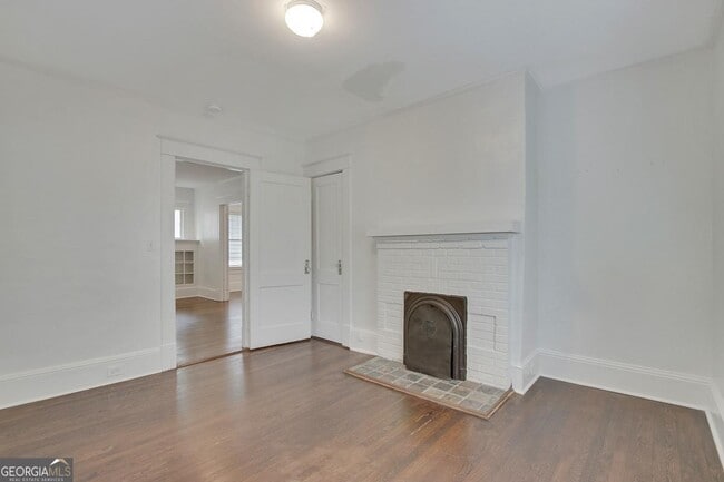 Building Photo - 860 Metropolitan Pkwy SW