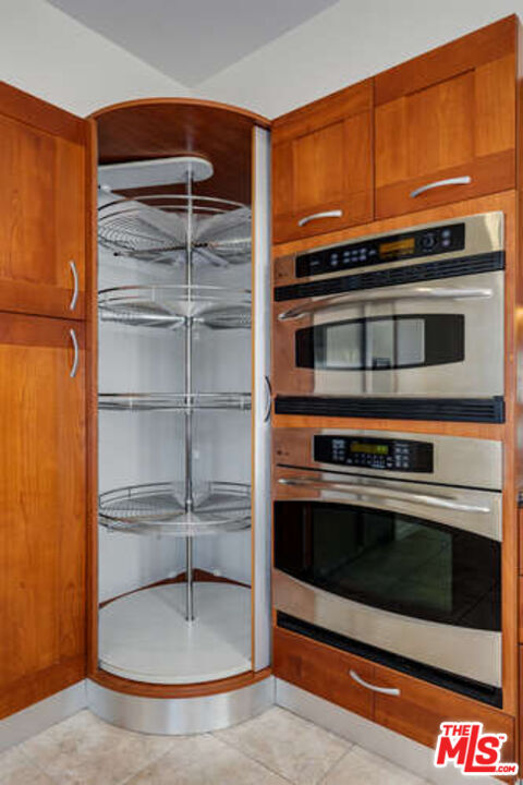 Building Photo - 6532 S Para Way