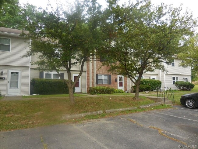 Building Photo - 28 Marshall Dr