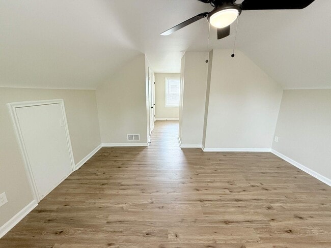Building Photo - Fully Renovated 3-Bedroom Home – Move-In R...