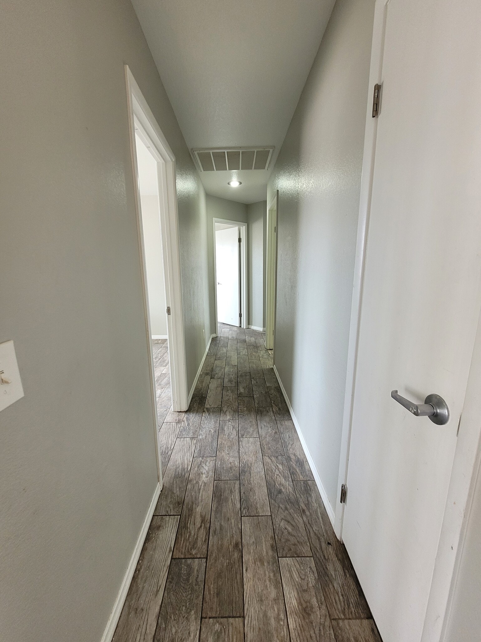 Building Photo - 5104 Crystal Breeze Ln
