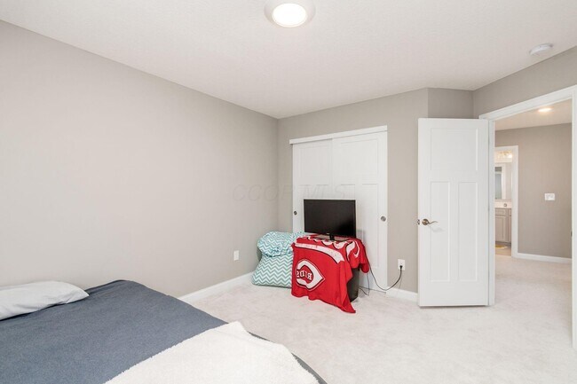 Building Photo - 7270 Cutler Dr