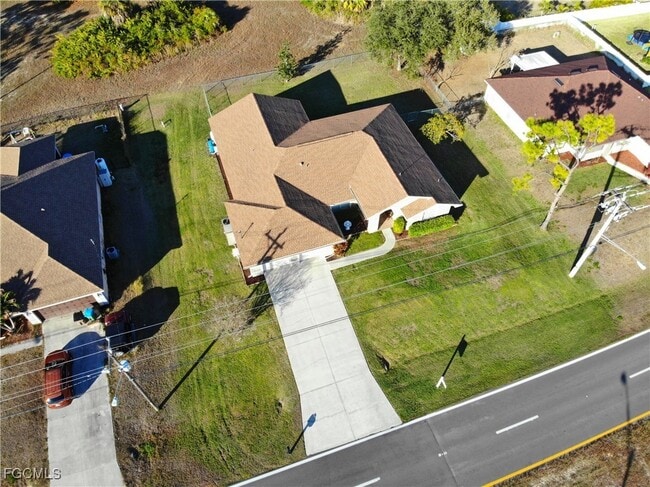 Building Photo - 1625 N Gator Cir