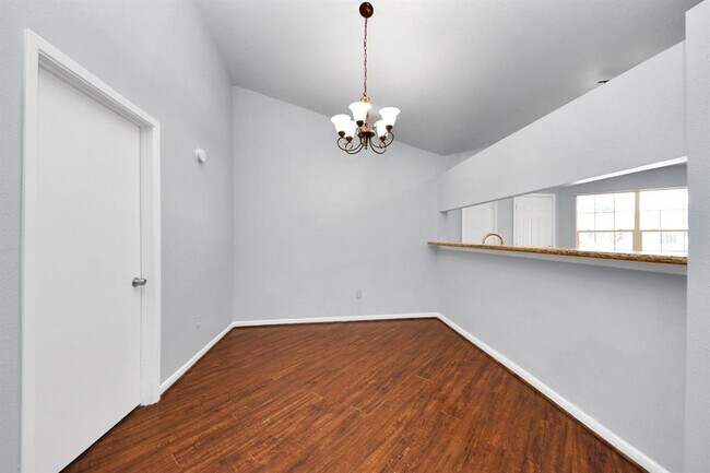 Building Photo - 22407 Millgate Dr