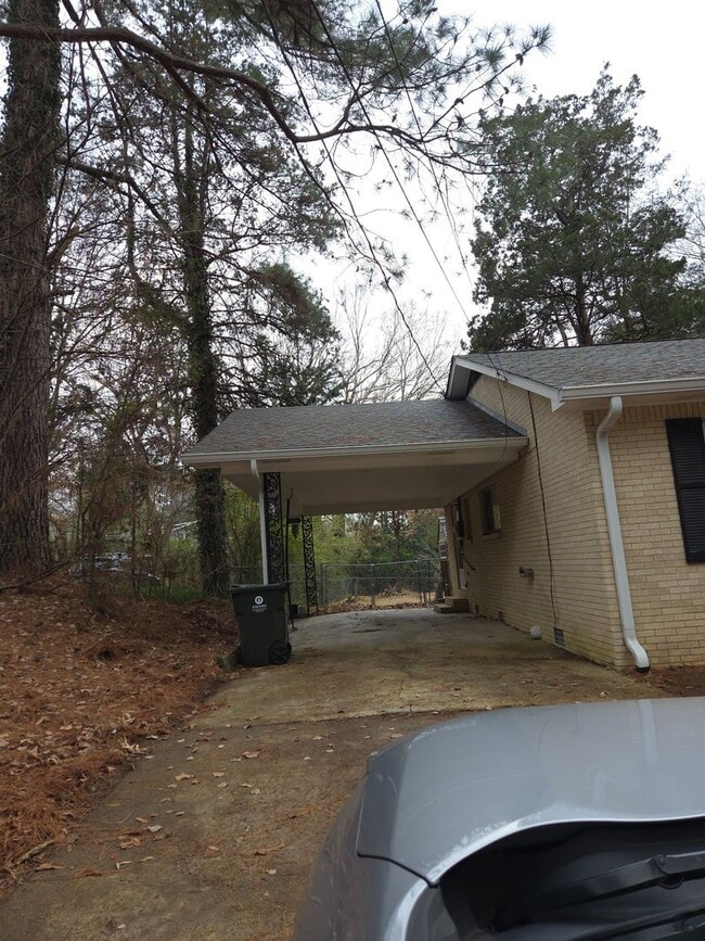 Building Photo - 4 bedroom home in the Heart of Oxford