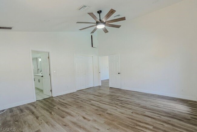 Building Photo - 599 Carolina Ave