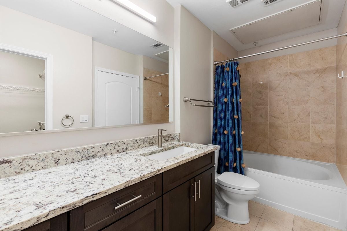 Building Photo - 3225 Turtle Creek Blvd Blvd