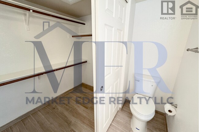 Building Photo - 2Bed/2Bath w/ Office-House at 40th St/Cactus-Garg!