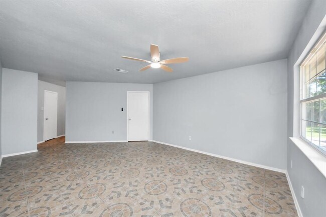 Building Photo - 22407 Millgate Dr
