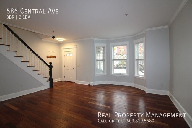 Building Photo - 586 Central Ave