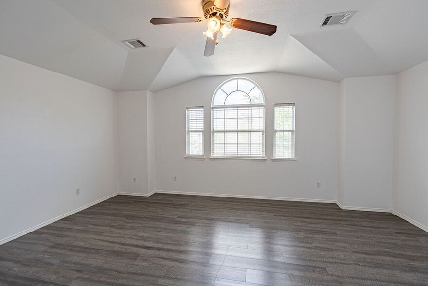 Building Photo - 1016 Tom Seaver Pl