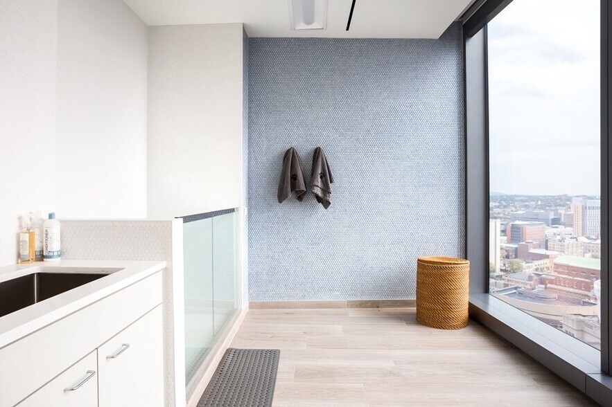 Building Photo - 1 Dalton St