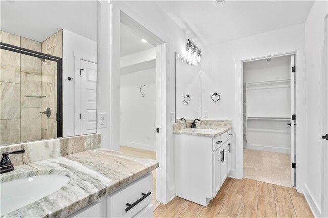 Building Photo - 4300 SW Adams Rd