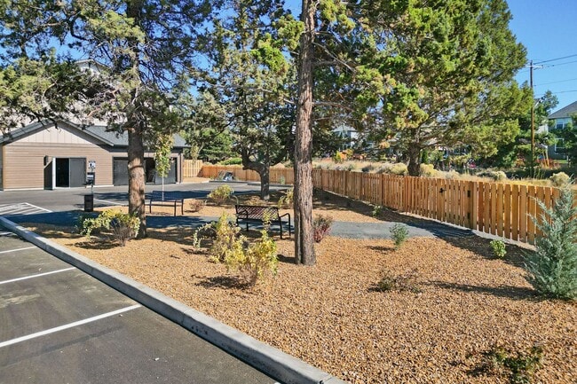 Building Photo - Edgewater Apartments: Tranquil Canal-Side ...