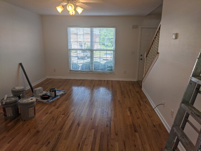 Building Photo - 313 Stewarts Landing Cir