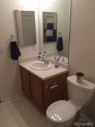 Building Photo - 15700 E Jamison Dr