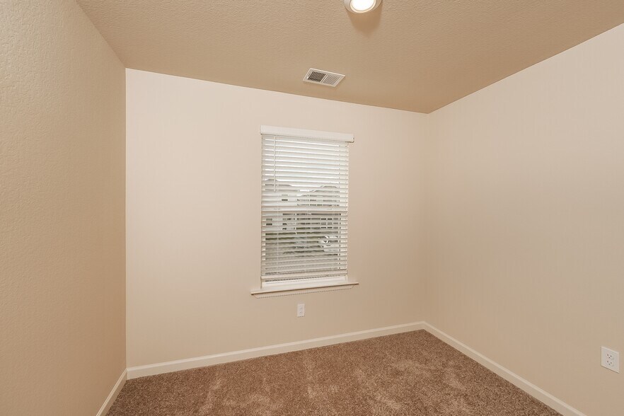 Building Photo - 6459 Rainbow Row