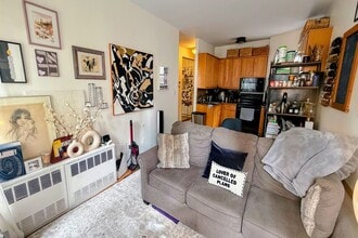 Building Photo - 160 E 91st St