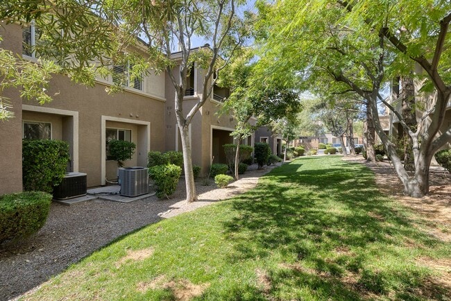Building Photo - SUMMERLIN 1ST FLOOR - 2 BEDROOM + Den W/ 3...