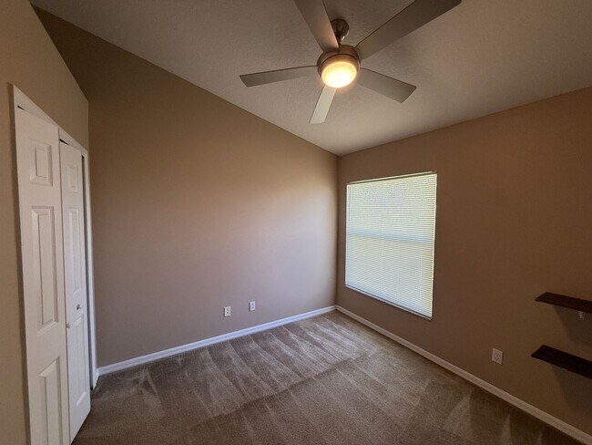 Building Photo - 2735 Cedaridge Cir