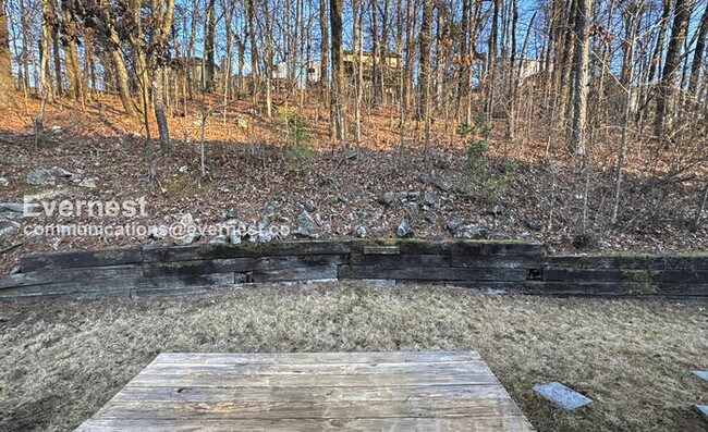 Building Photo - 1050 Independence Ct