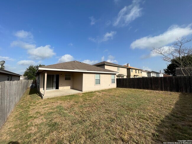 Building Photo - 530 Coral Harbor