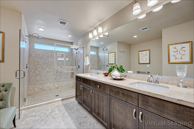 Building Photo - 706 Eros Ct