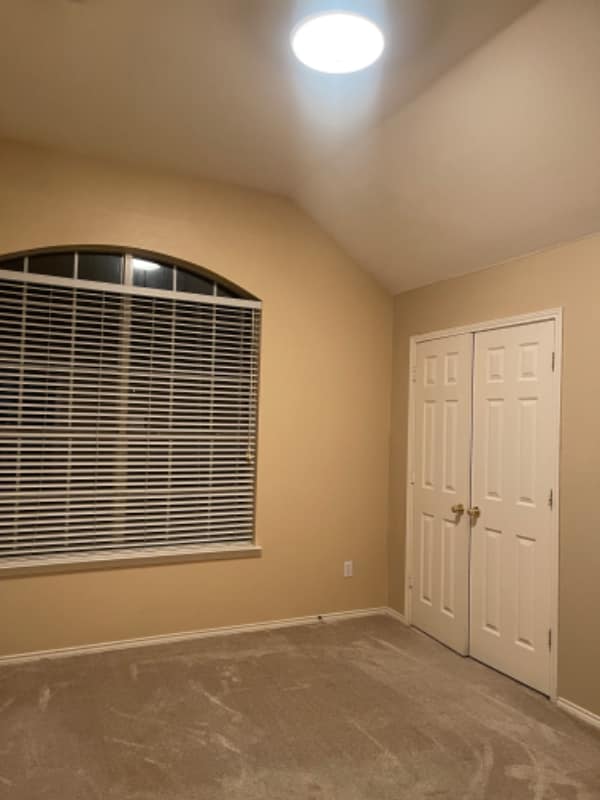 Building Photo - 114 Briar Oak Dr