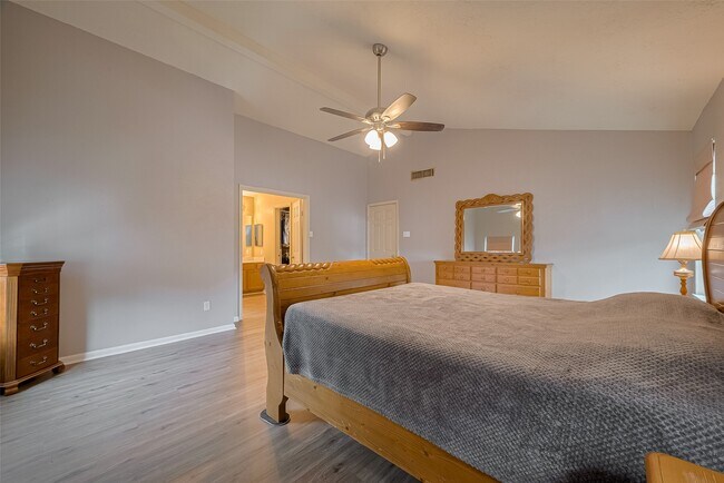 Building Photo - 3102 Colonel Ct Dr