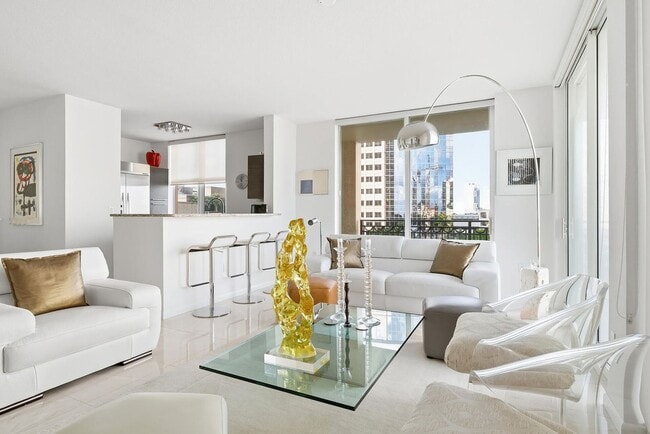 Building Photo - 550 Okeechobee Blvd