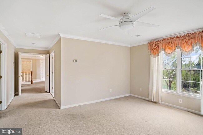 Building Photo - 43513 Lucketts Bridge Cir