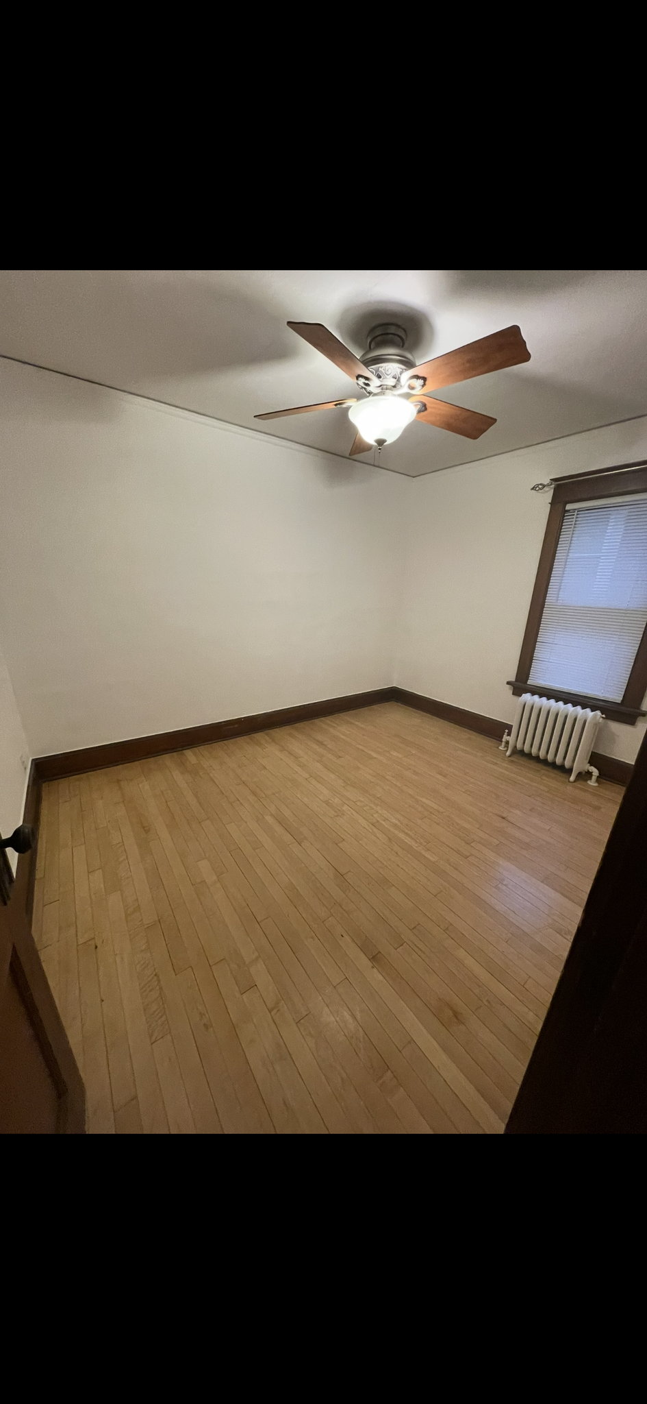 3rd bedrooms - 6821 W Lloyd St