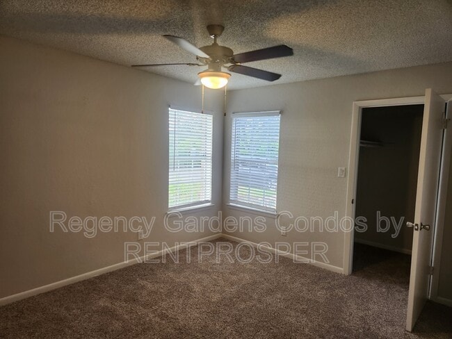 Building Photo - 5501 Rosebriar Way