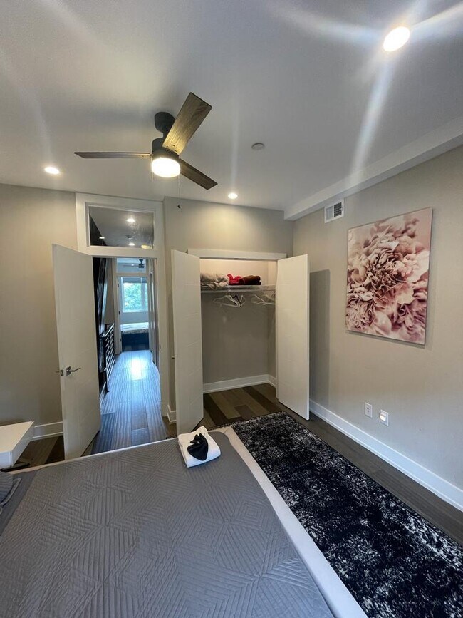 Building Photo - 1209 S 26th St