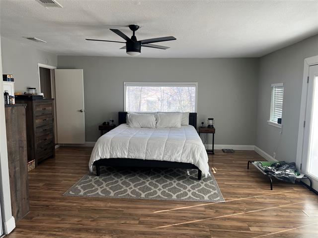 Building Photo - 1840 Prairie View Dr