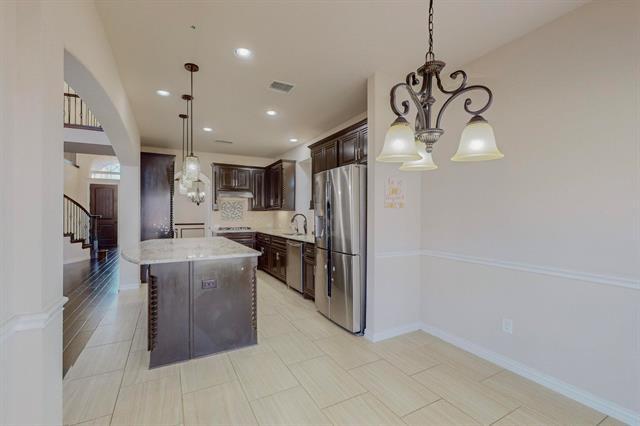 Building Photo - 14105 Sugar Hill Dr