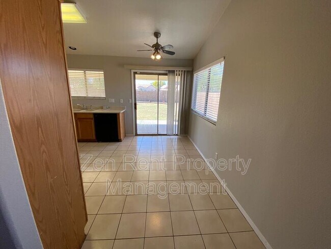 Building Photo - 30351 Maple Chase Dr