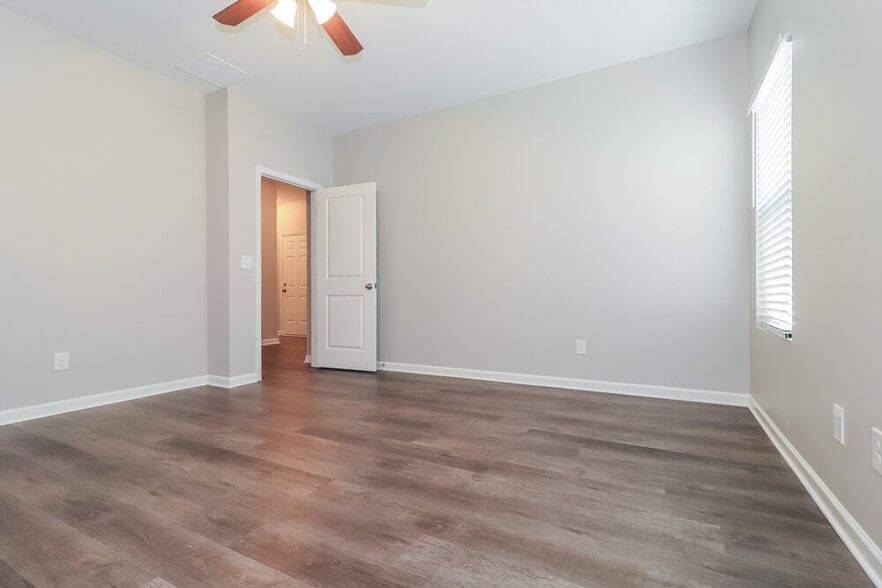 Building Photo - 34 Dalgety Crossing