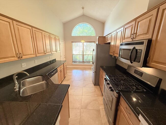 Building Photo - NE Tallahassee Home in Top School District