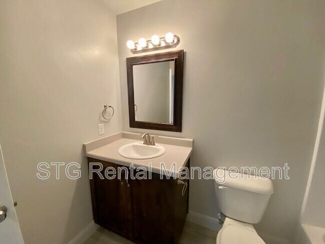 Building Photo - 3132 S Relic Ridge Dr