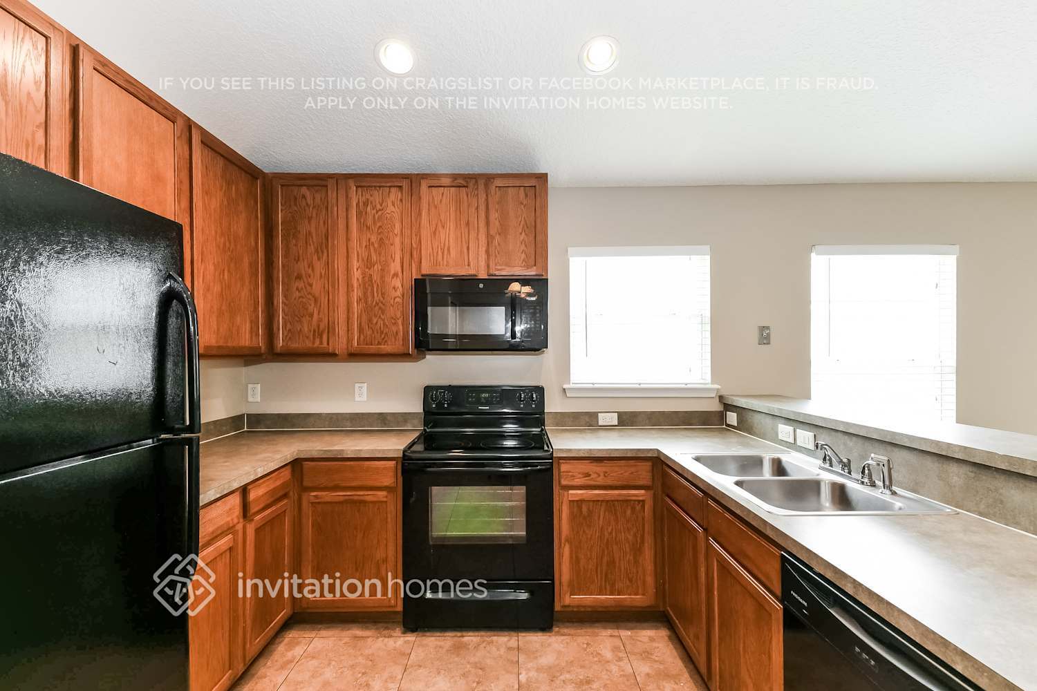 Building Photo - 1068 Moosehead Dr