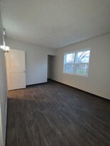 Building Photo - 434 NW 15th St