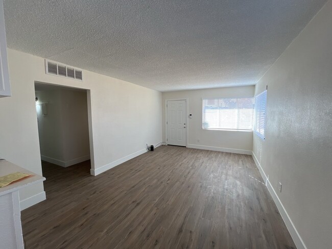 Primary Photo - 1304 Rexford Pl