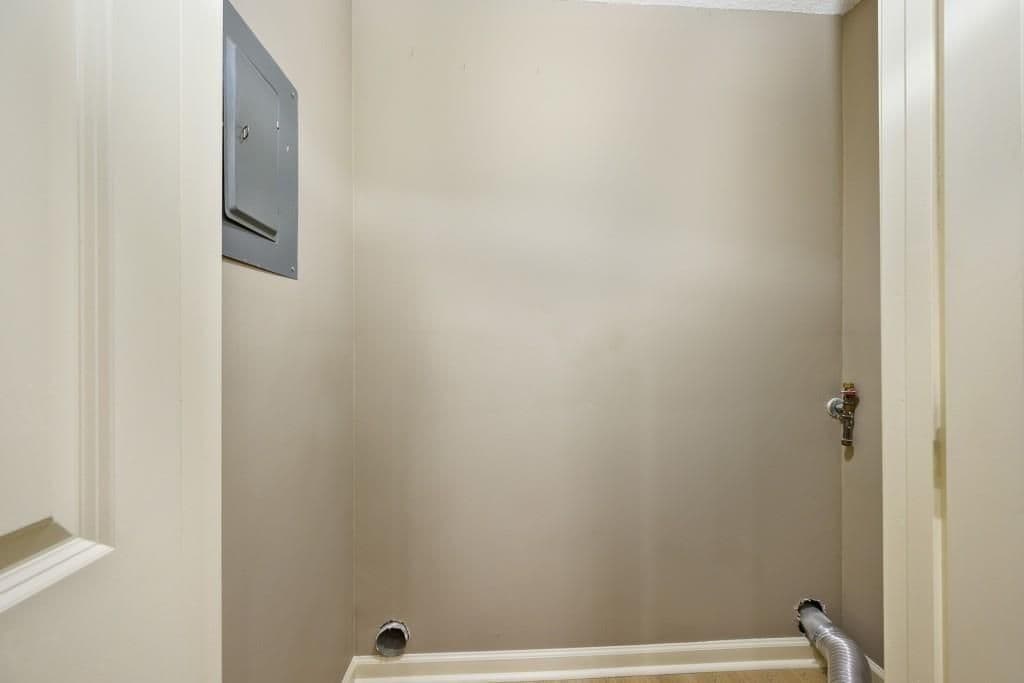 Building Photo - 558 Emory Oaks Way