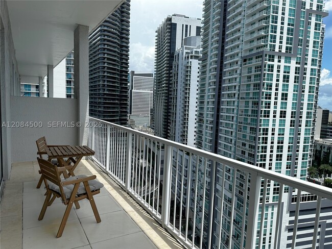 Building Photo - 1250 S Miami Ave