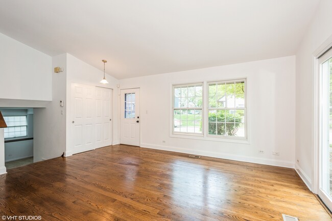 Building Photo - 2768 Wayfaring Ln