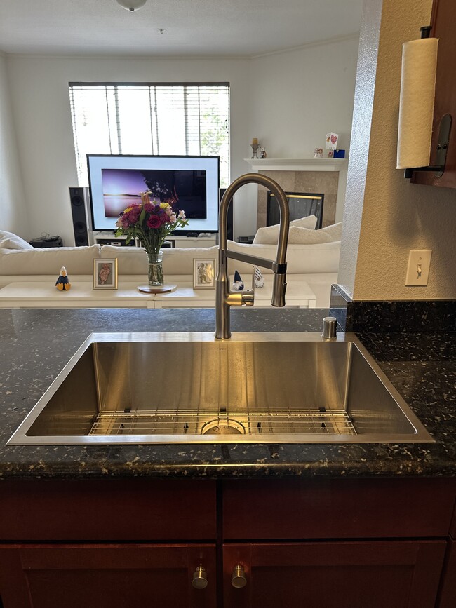 Building Photo - 22681 Oakgrove