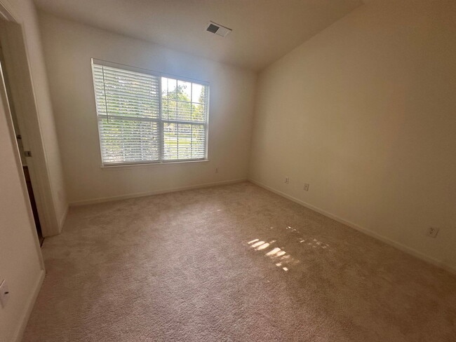 Building Photo - 2544 Halle Ann Cir