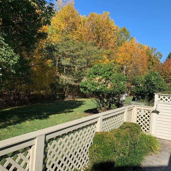 Building Photo - 1146 Mill Park Dr